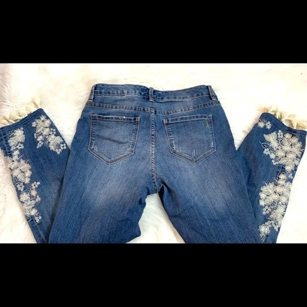 American Vintage Embroidered Jeans